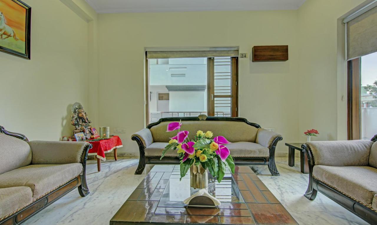 Itsy Hotels Swastika Inn Sector 26 Noida Exterior foto