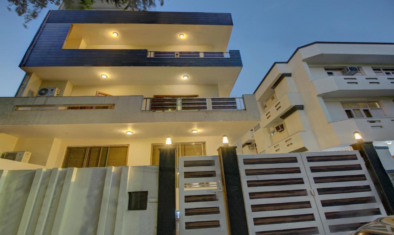 Itsy Hotels Swastika Inn Sector 26 Noida Exterior foto
